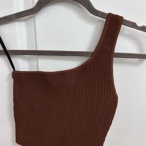 Babaton Chocolate Ribbed One-Shoulder Top
